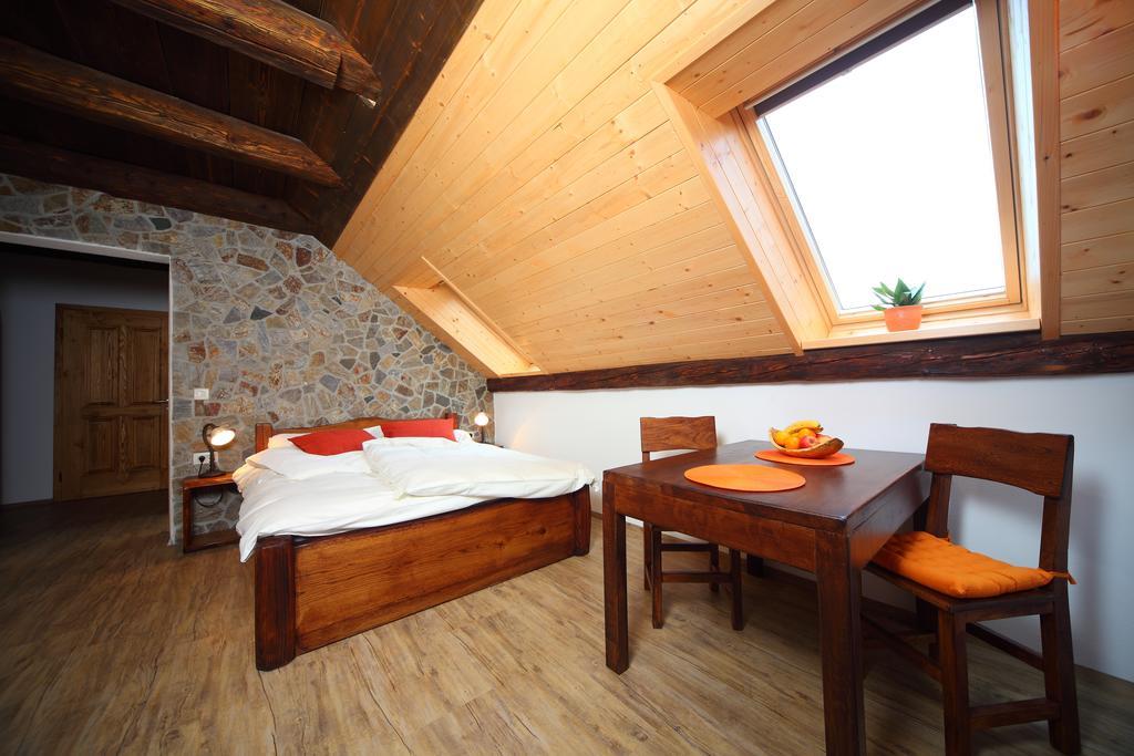 Pod Ponco Apartments ครานสกา โกรา ภายนอก รูปภาพ