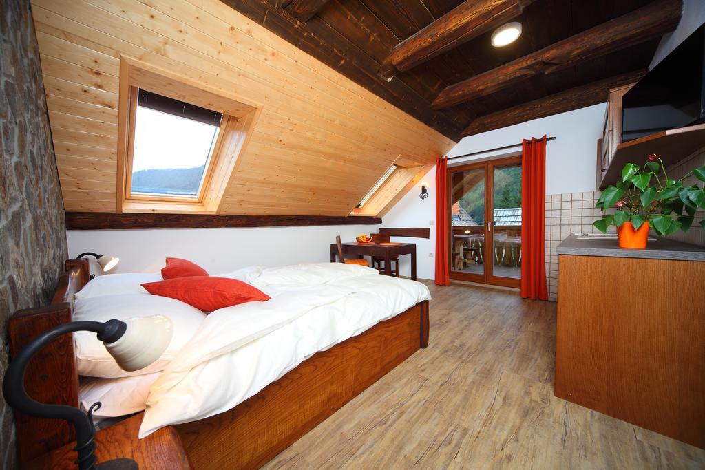 Pod Ponco Apartments ครานสกา โกรา ภายนอก รูปภาพ